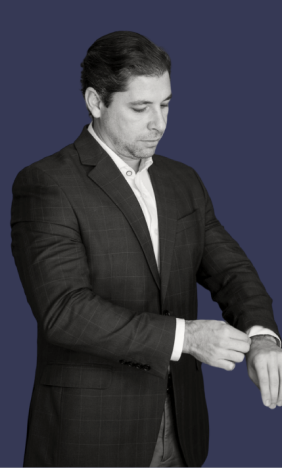 Dr. Luis Carlos Tavares